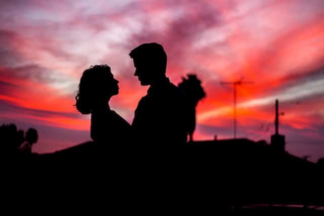 How to Spot and Confront Micro-Cheating in a Relationship